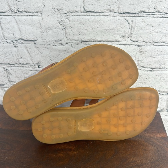 BORN "Enders" Full Grain Leather CrissCross Straps Flat Sandal 7M Whiskey VGC - Picture 6 of 10